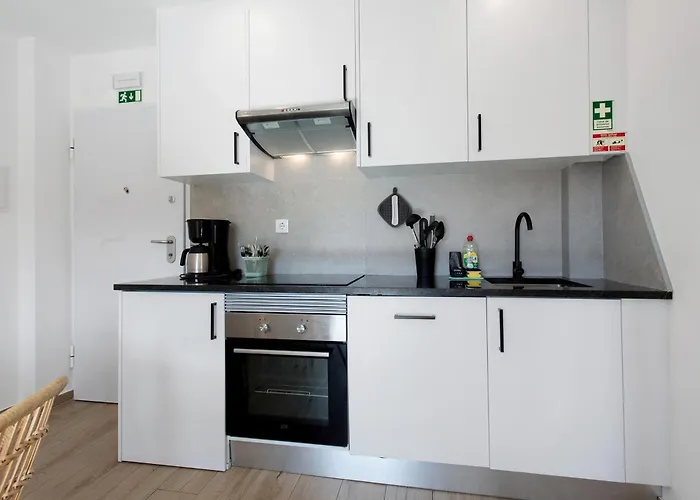 Apartment Drop In