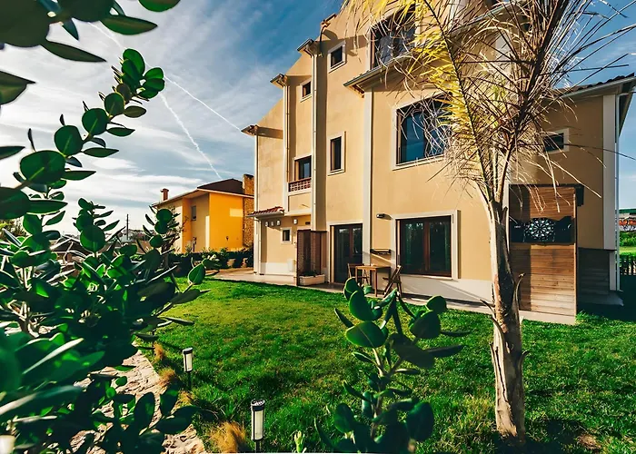 Drop In Apartment *