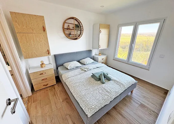 Drop In アパート ロウリニャン