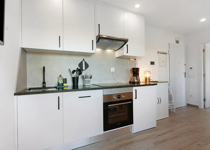 Apartment Drop In *
